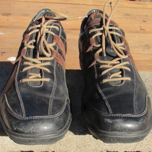Cole Haan Country Black Brown Leather Vibram Sole Oxfords